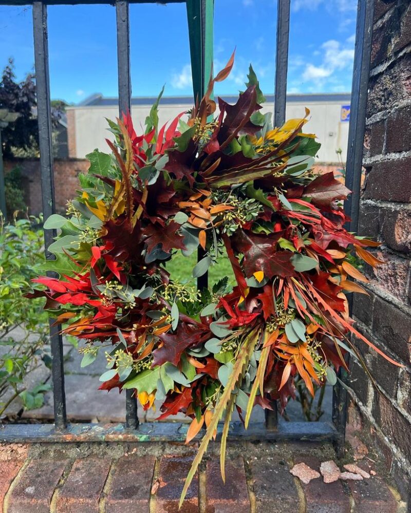 Follow the trend with our Autumnal Wreath. Order online for your next day flower delivery. Bishops Stortford