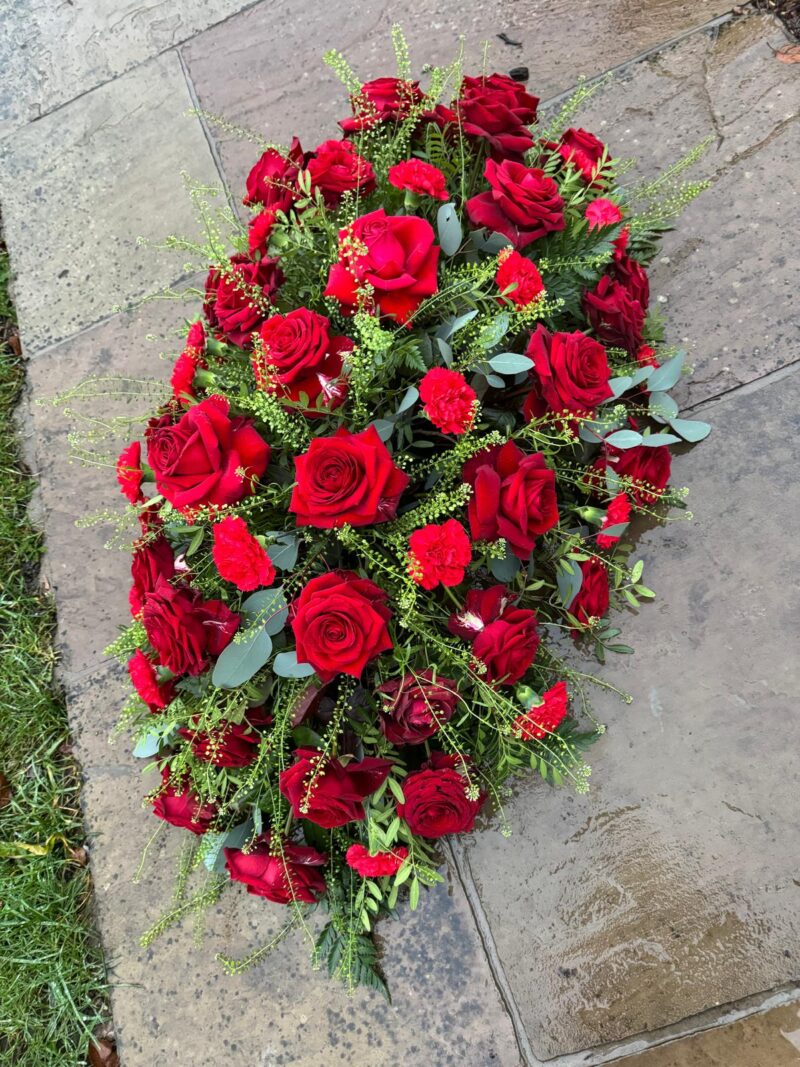 A Coffin Spray is a beautiful floral arrangement that adorns the top of the coffin. Order online with your personal choices. Bishops Stortford