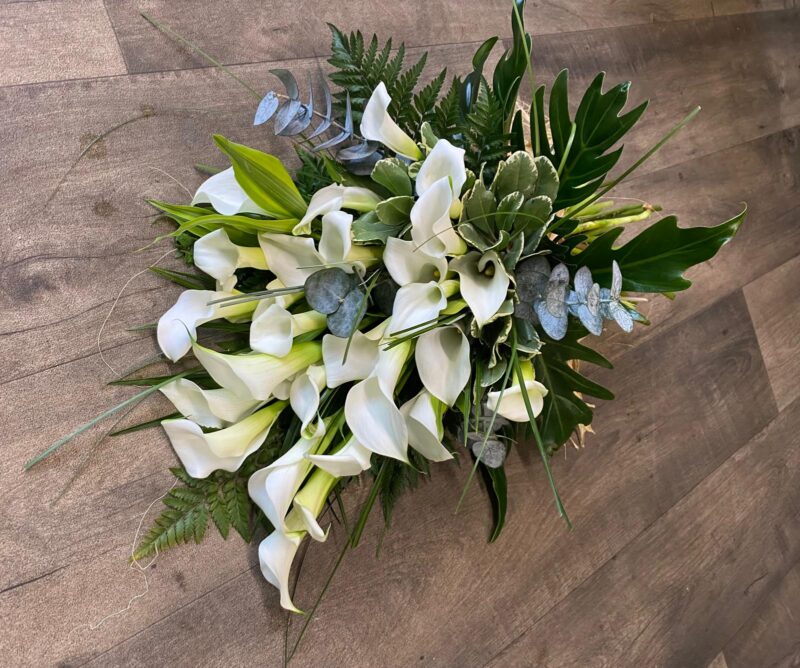 Our Single Ended Sprays are made bespoke from fresh flowers. A Funeral Tribute. Order online with your personal choices. Bishops Stortford