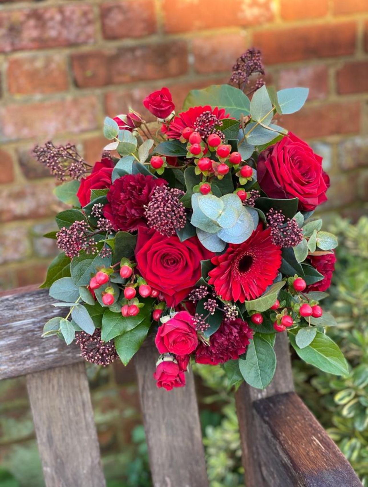 Jingle Bells Christmas Flower Bouquet. The perfect Christmas Gift. Order online for your next day flower delivery. Bishops Stortford